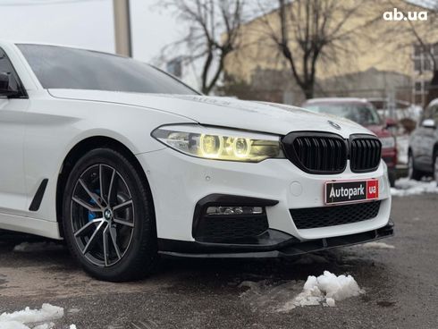 BMW 5 серия 2018 белый - фото 7