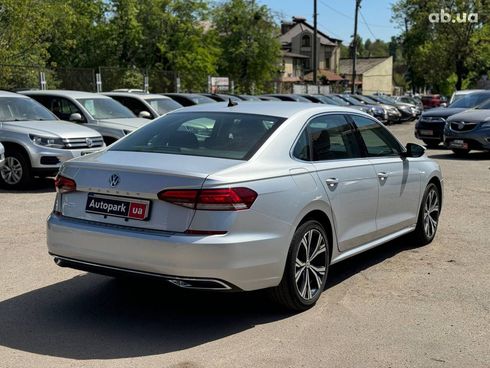 Volkswagen Passat 2021 серый - фото 8