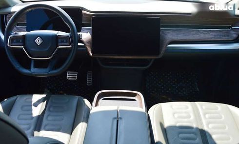 Rivian R1S 2023 - фото 27