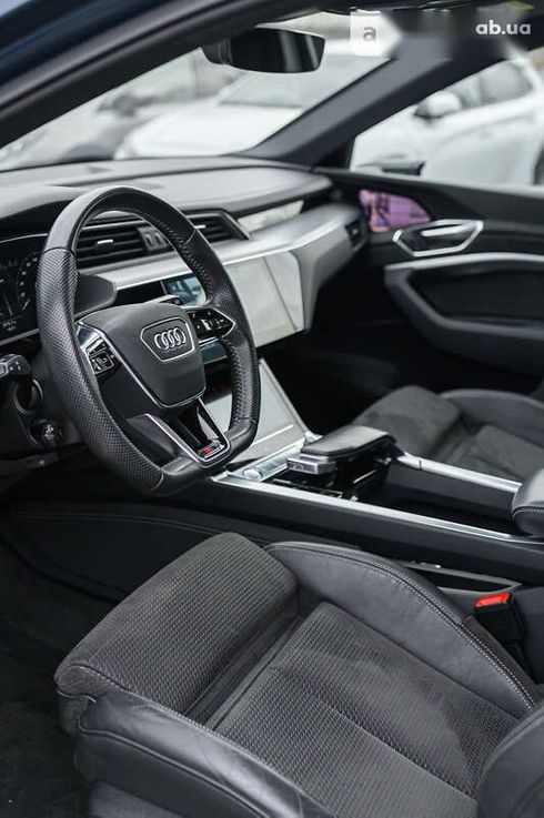 Audi E-Tron 2019 - фото 20