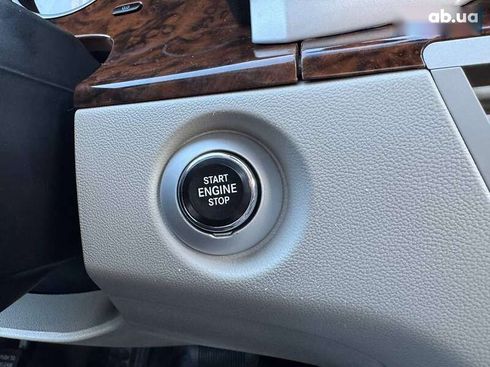 Volkswagen Routan 2013 - фото 23