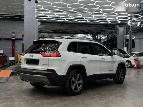 Jeep Cherokee 2019 - фото 6
