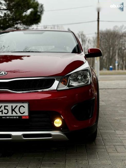 Kia Rio 2018 - фото 7