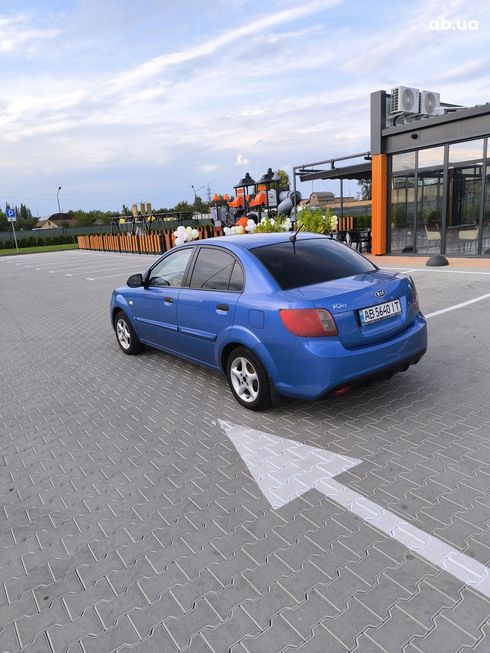 Kia Rio 2011 синий - фото 16