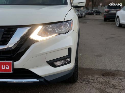 Nissan Rogue 2018 белый - фото 11
