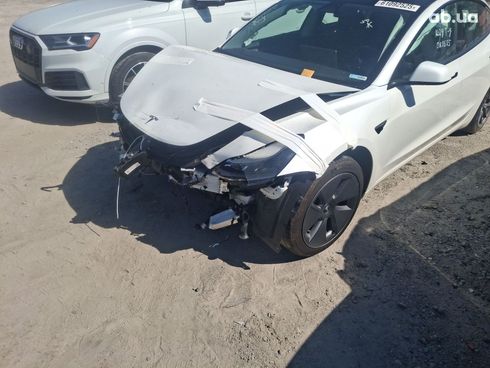 Tesla Model 3 2022 белый - фото 6