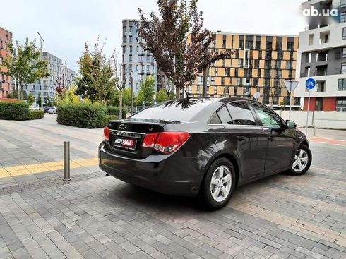 Chevrolet Cruze 2013 - фото 26