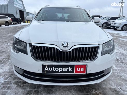 Skoda Superb 2013 белый - фото 12