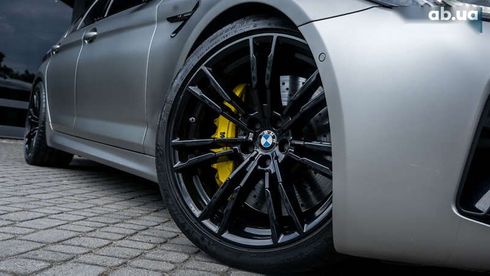 BMW M5 2018 - фото 11