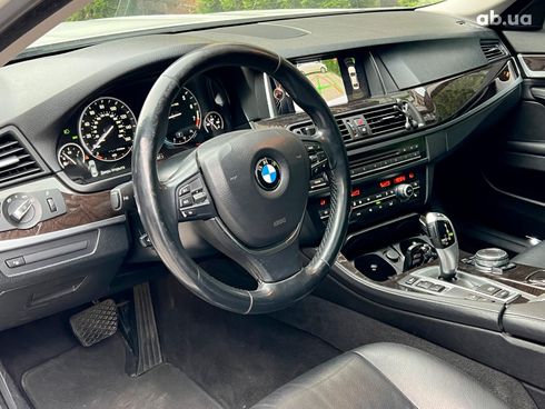 BMW 5 серия 2014 белый - фото 10