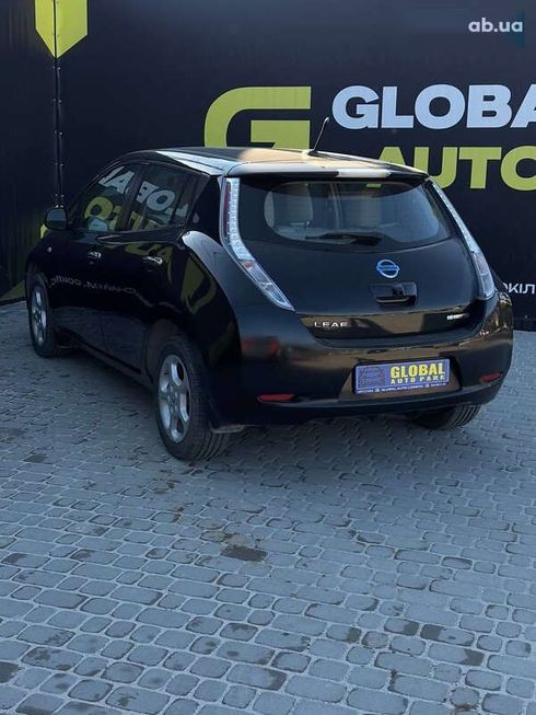 Nissan Leaf 2011 - фото 26