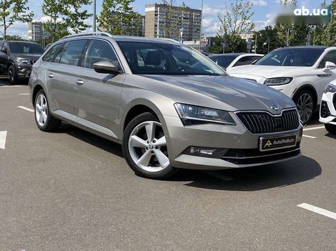 Skoda Superb 2015 - фото 3