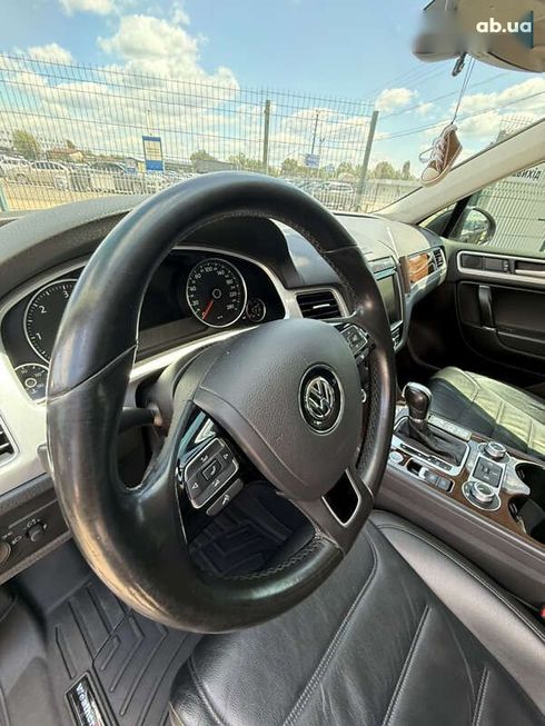 Volkswagen Touareg 2017 - фото 17