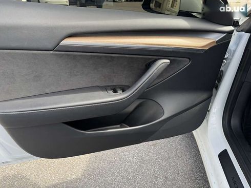 Tesla Model 3 2022 - фото 14