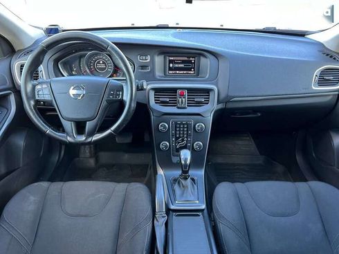 Volvo V40 2013 - фото 18