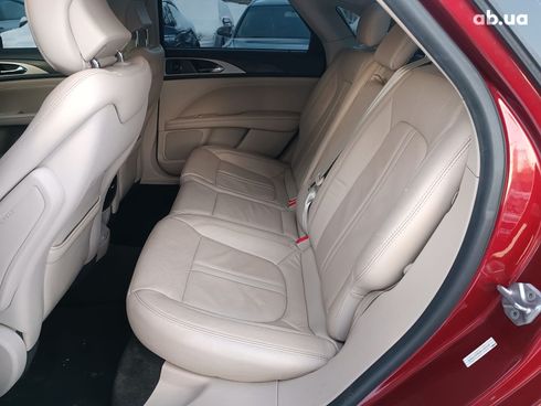 Lincoln MKZ 2017 красный - фото 11
