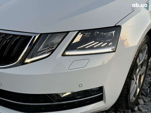 Skoda Octavia 2017 - фото 19