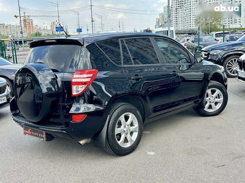 Toyota RAV4 2011 - фото 2