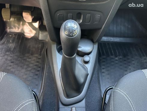 Renault Sandero 2020 красный - фото 22