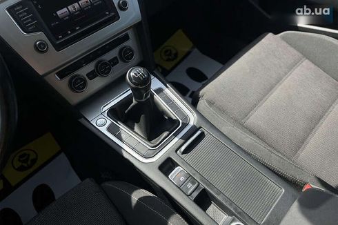 Volkswagen Passat 2015 - фото 25