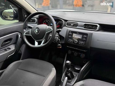 Renault Duster 2020 - фото 11