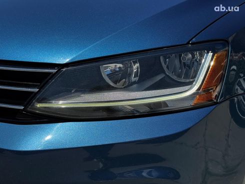 Volkswagen Jetta 2017 синий - фото 9