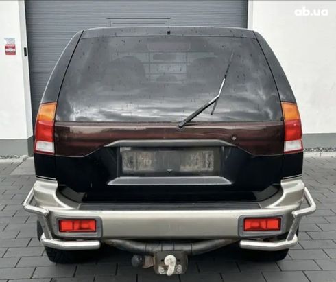 Mitsubishi Pajero 2000 черный - фото 9