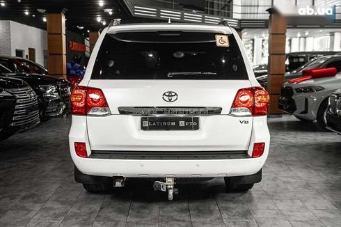 Toyota Land Cruiser 2014 - фото 14