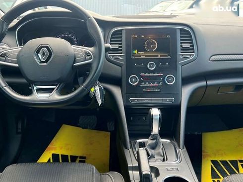 Renault Megane 2018 - фото 26