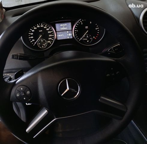 Mercedes-Benz M-Класс 2009 белый - фото 11