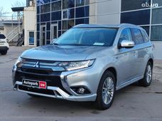 Продажа б/у Mitsubishi Outlander PHEV 2020 года - купить на Автобазаре