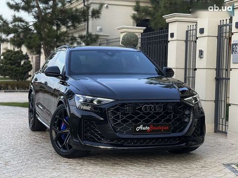 Audi RS Q8 2024 - фото 26