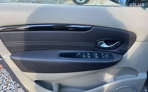 Renault Scenic 2010 - фото 20