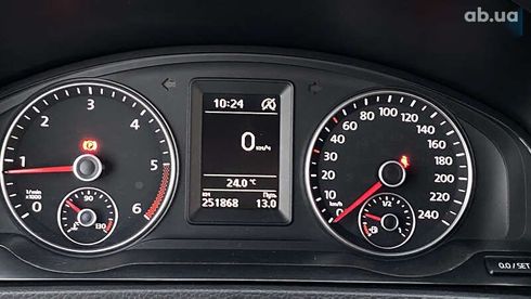 Volkswagen Multivan 2014 - фото 26