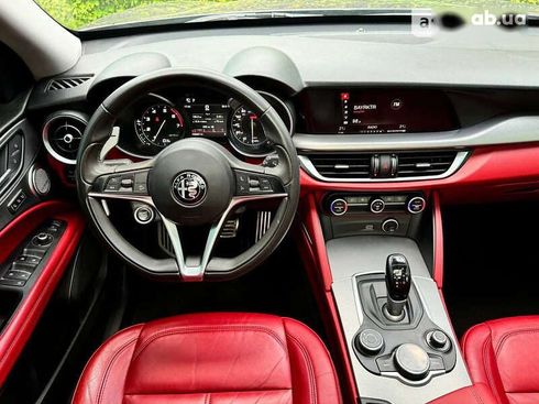 Alfa Romeo Stelvio 2017 - фото 30