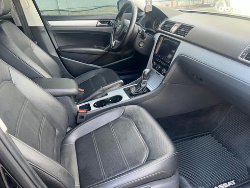 Volkswagen passat b7 2012 черный - фото 16