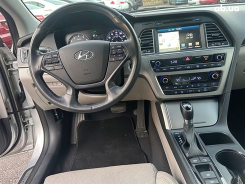 Hyundai Sonata 2016 серебристый - фото 8