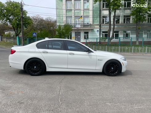 BMW 5 серия 2012 белый - фото 6