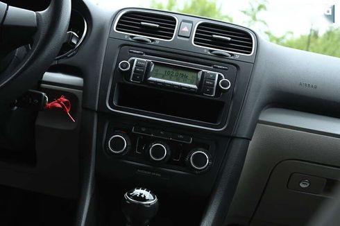Volkswagen Golf 2010 - фото 20