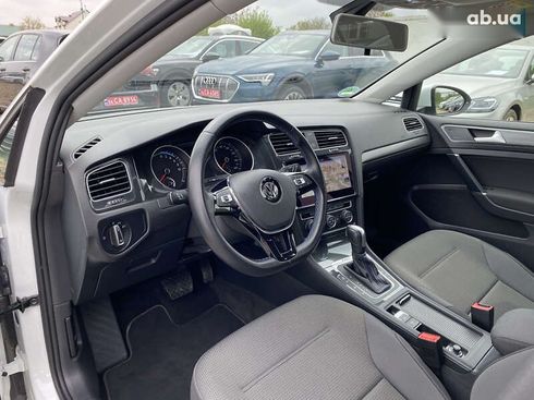 Volkswagen e-Golf 2020 - фото 17