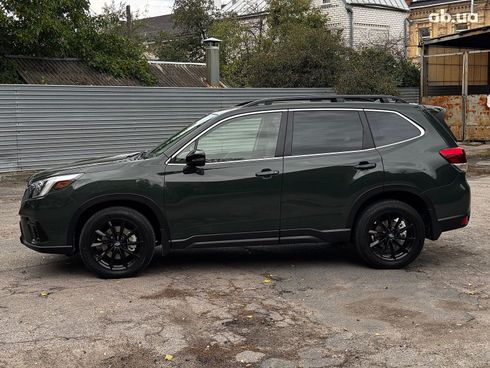 Subaru Forester 2023 зеленый - фото 3