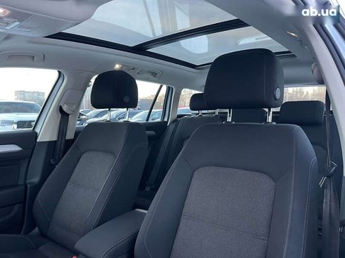 Volkswagen Passat 2018 - фото 27