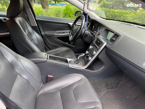 Volvo S60 2014 синий - фото 20