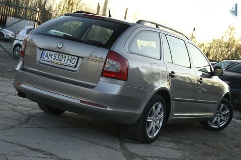 Skoda Octavia 2011 - фото 8