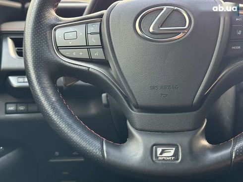 Lexus UX 2020 - фото 23