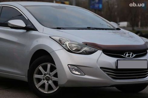 Hyundai Elantra 2012 - фото 4