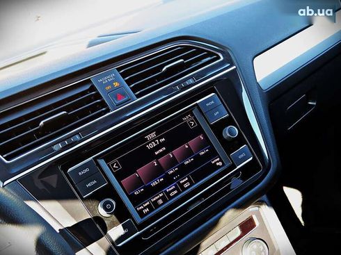 Volkswagen Tiguan 2020 - фото 11