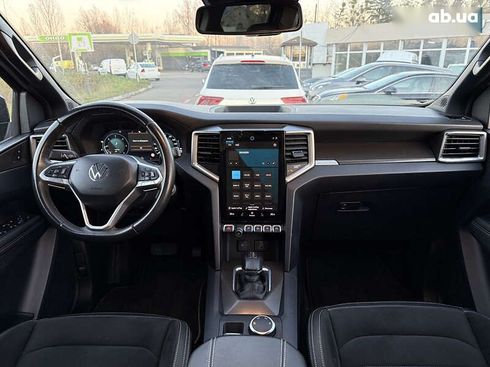 Volkswagen Amarok 2023 - фото 13