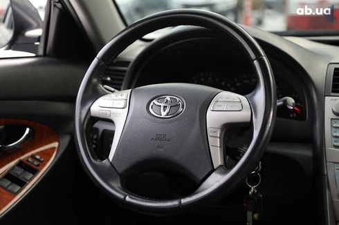 Toyota Camry 2008 - фото 12