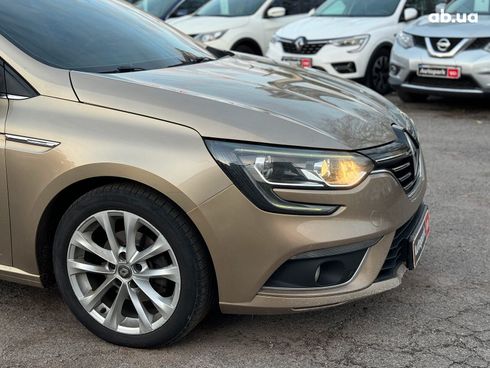 Renault Megane 2017 бежевый - фото 4